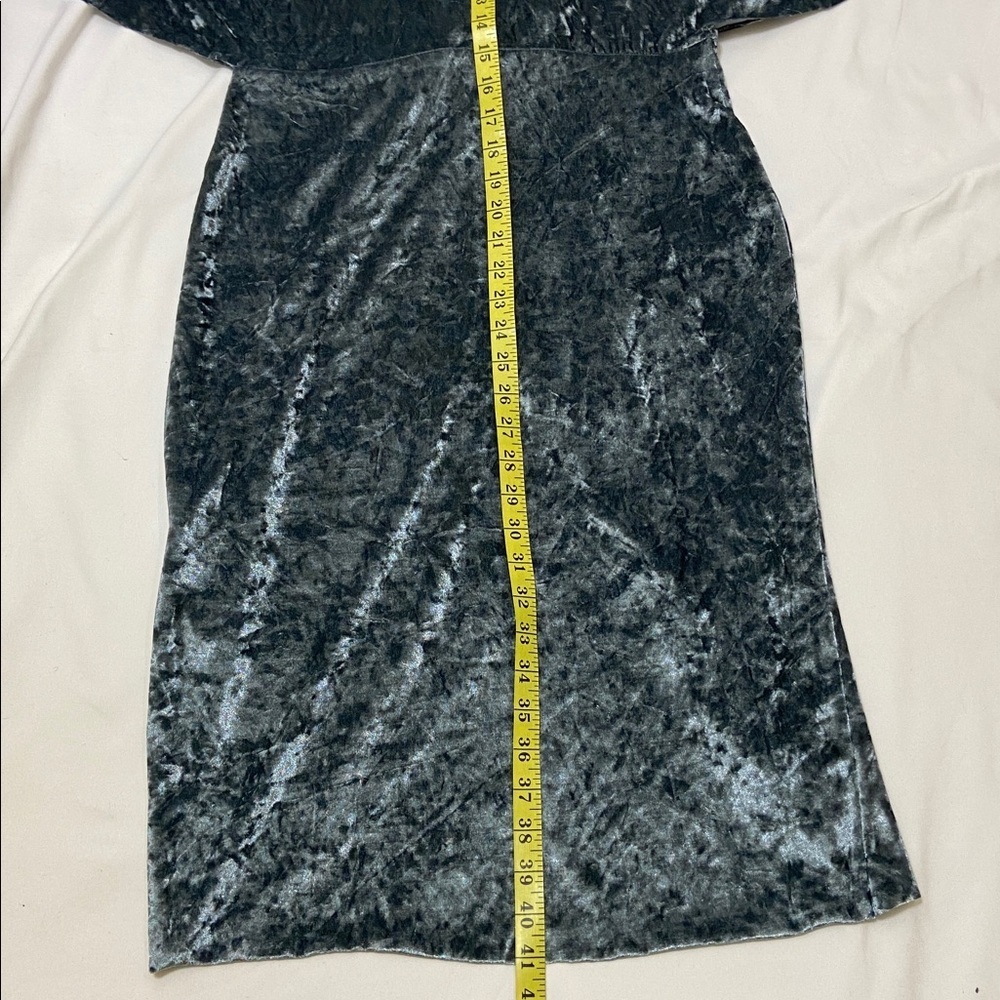 Zara Basic Women’s Gray/Teal Crush Velvet Wrap Dress.Size-Large. - Picture 10 of 12